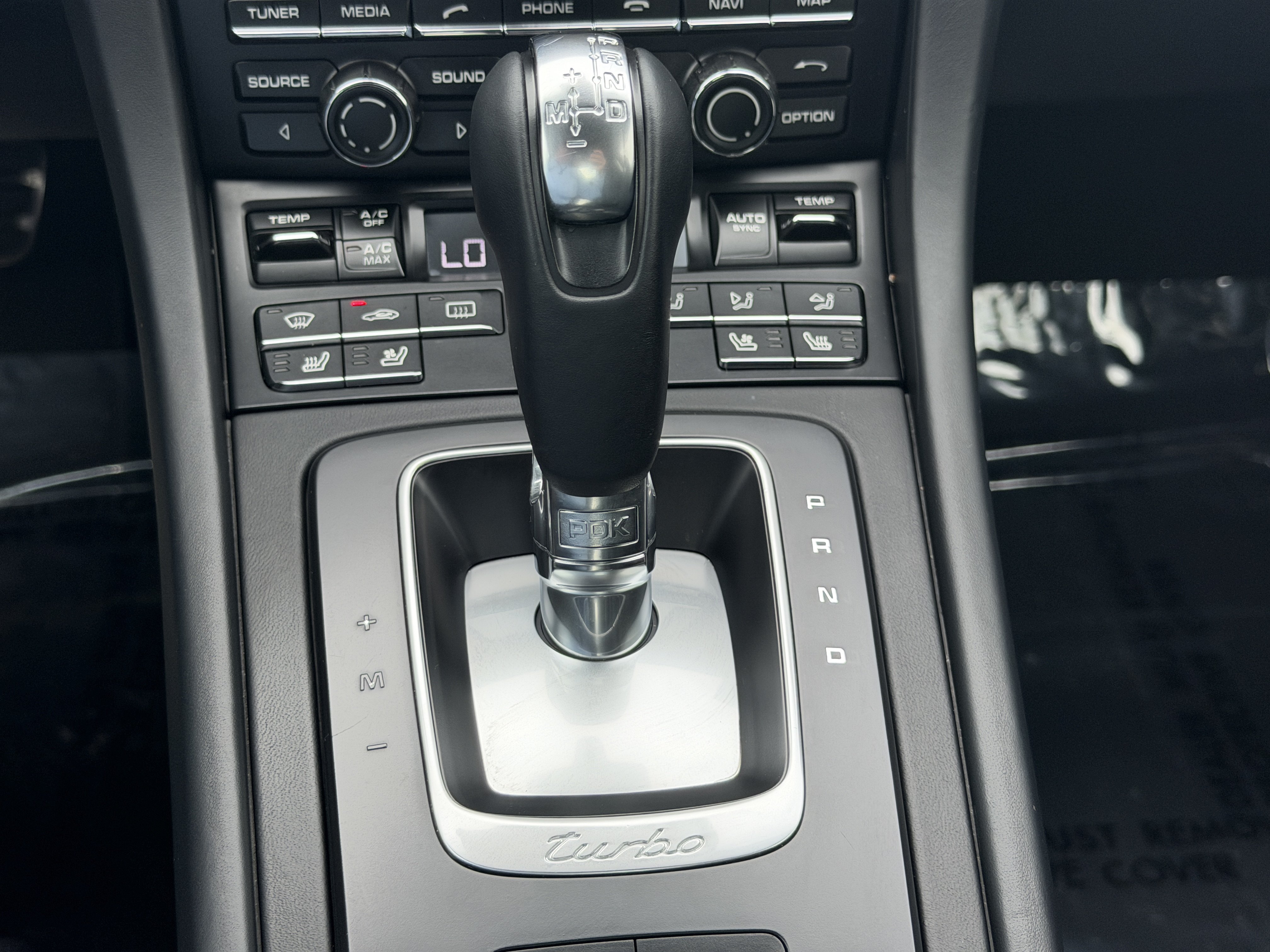 Used 2015 Porsche 911 Turbo AWD/4WD image 25