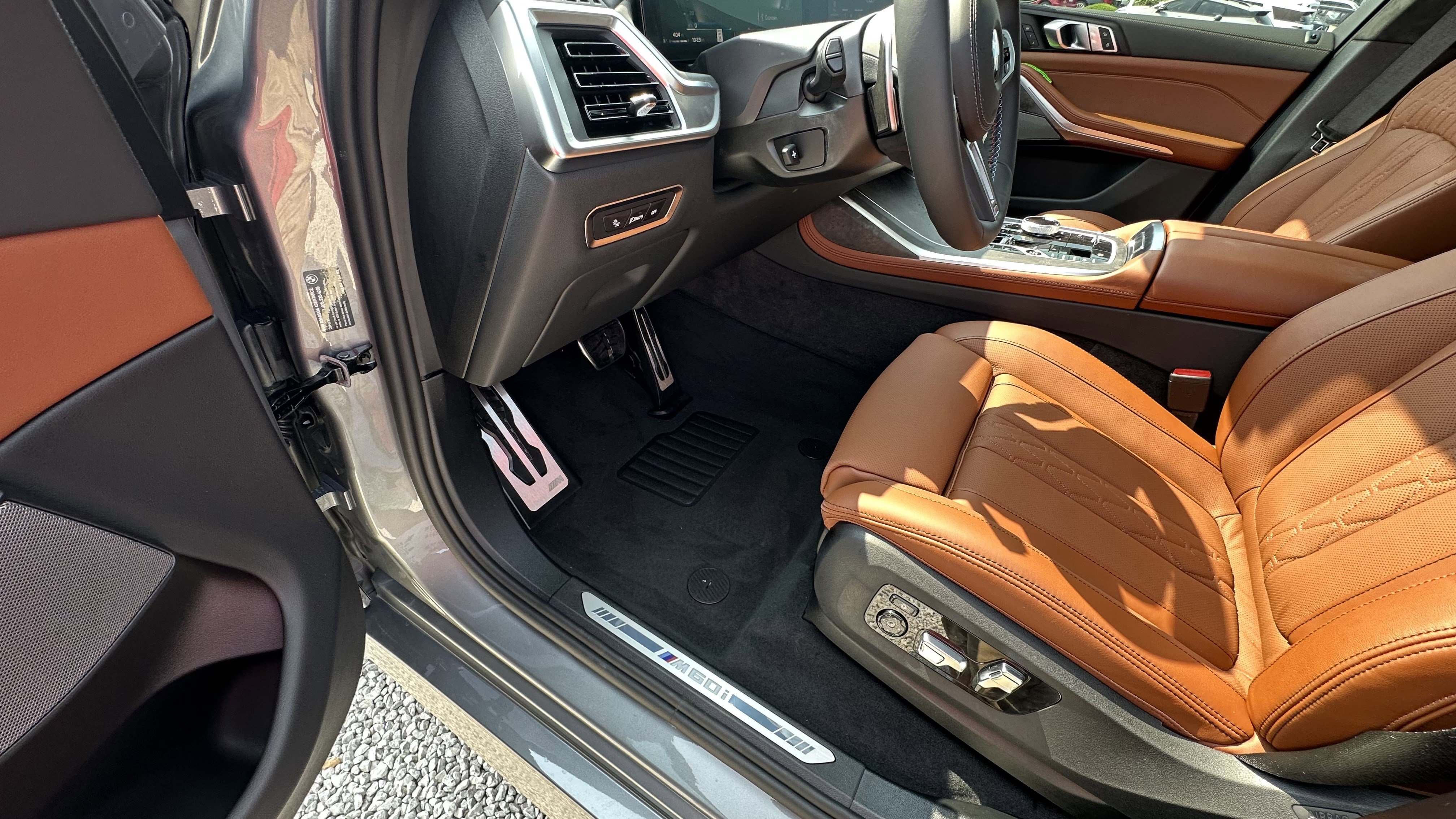 Used 2026 BMW X7 M60i image 16