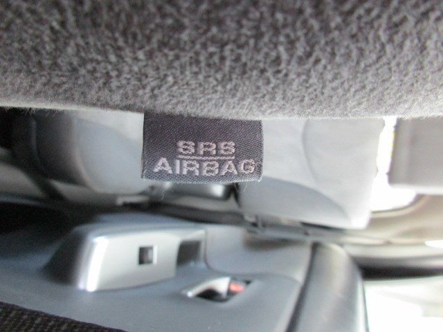 Used 2013 Toyota Prius V Three image 17