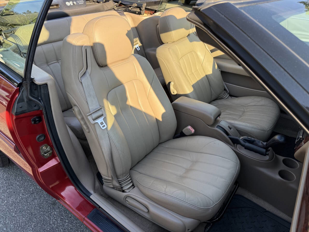 Used 2003 Chrysler Sebring LXi FWD image 14