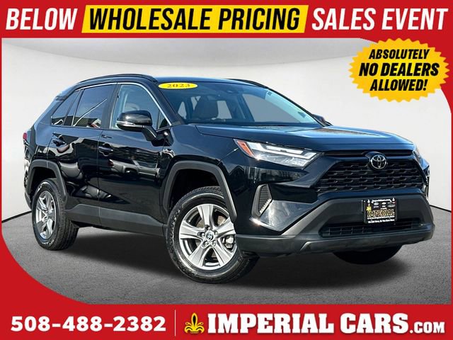 Used 2023 Toyota RAV4 XLE w/ Convenience Package image 1