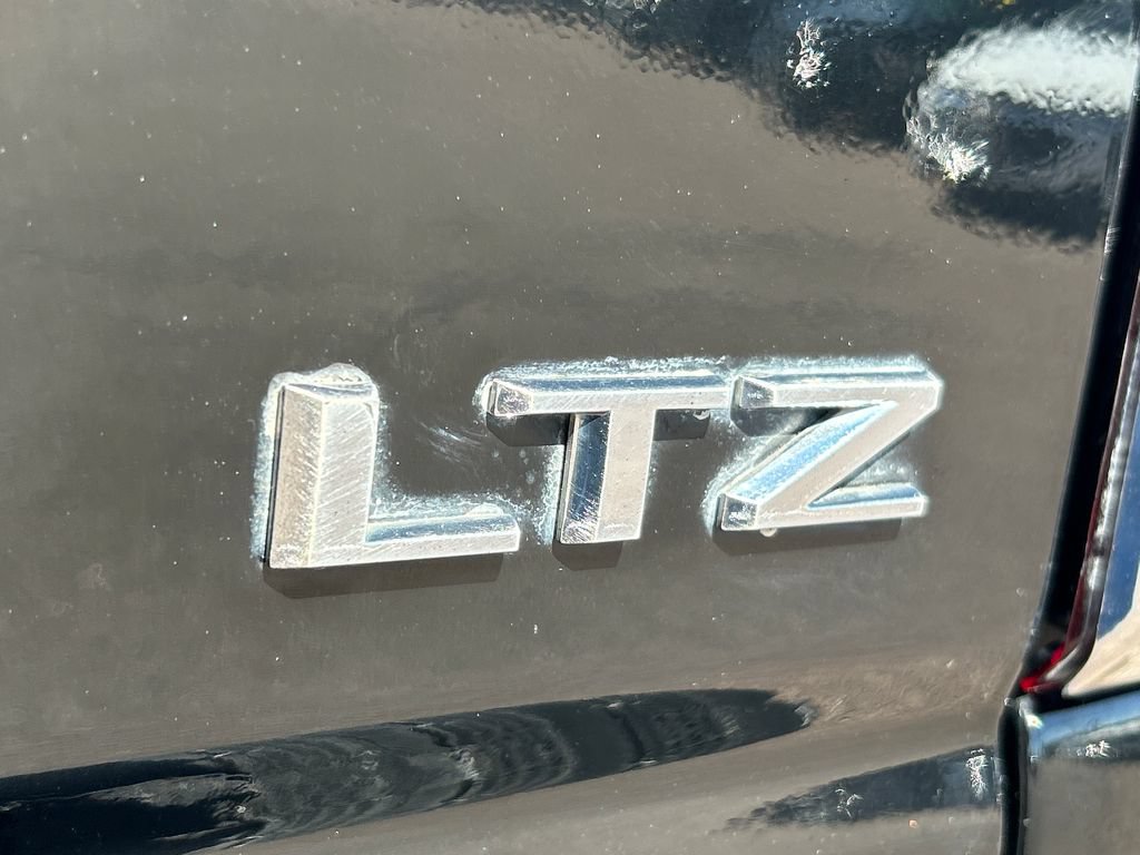Used 2024 Chevrolet Silverado 3500 LTZ w/ LTZ Convenience Package AWD/4WD image 24
