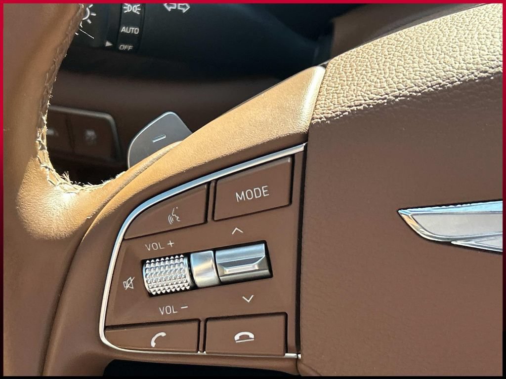Used 2022 Genesis G90 3.3T Premium RWD image 35