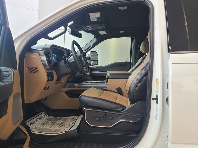 Used 2024 Ford F350 Lariat w/ Lariat Ultimate Package image 3