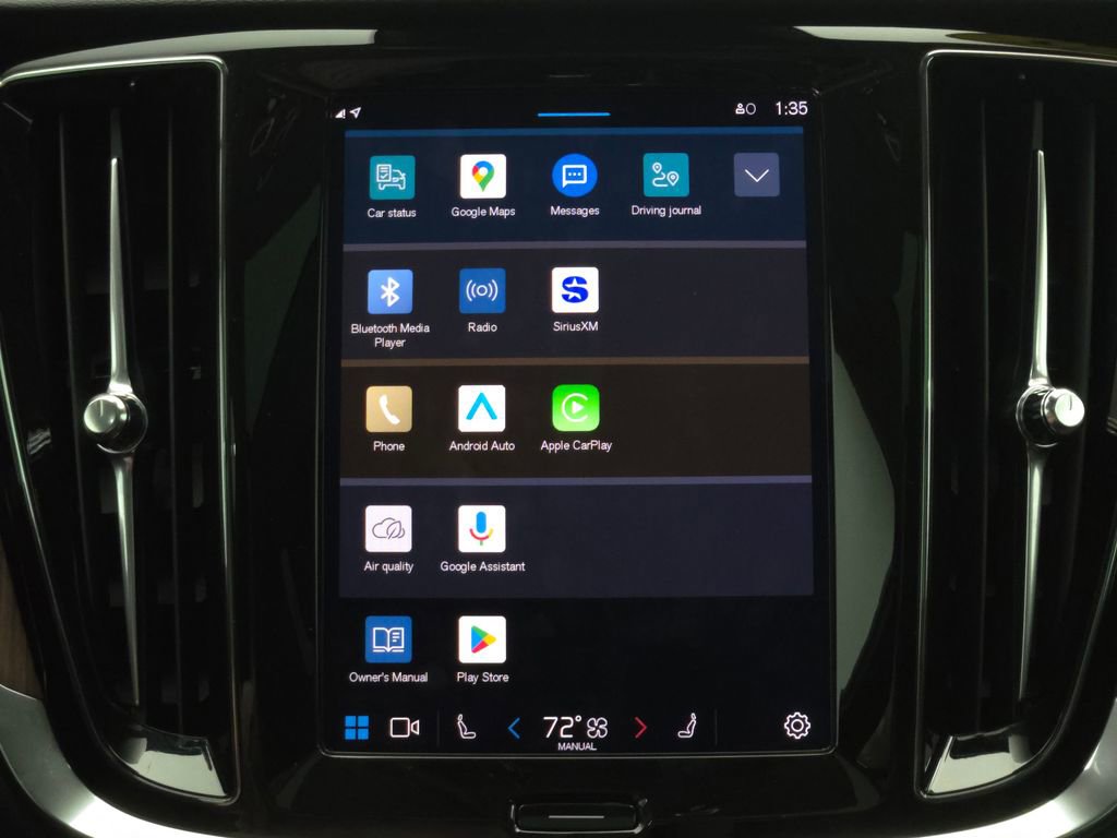 Used 2025 Volvo V60 B5 Cross Country Plus image 27