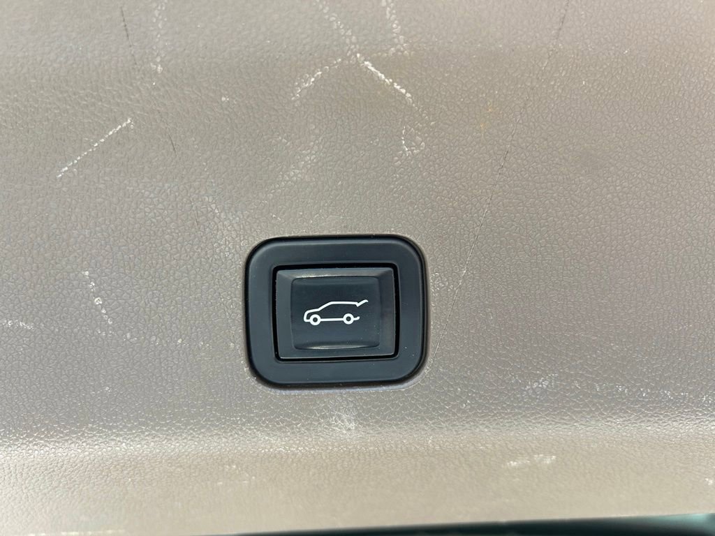 Used 2021 GMC Yukon Denali image 52