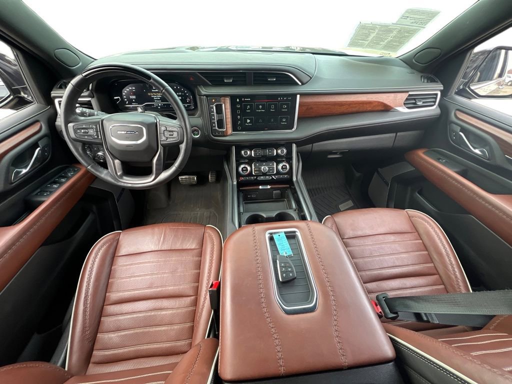 Used 2023 GMC Yukon Denali Ultimate image 8