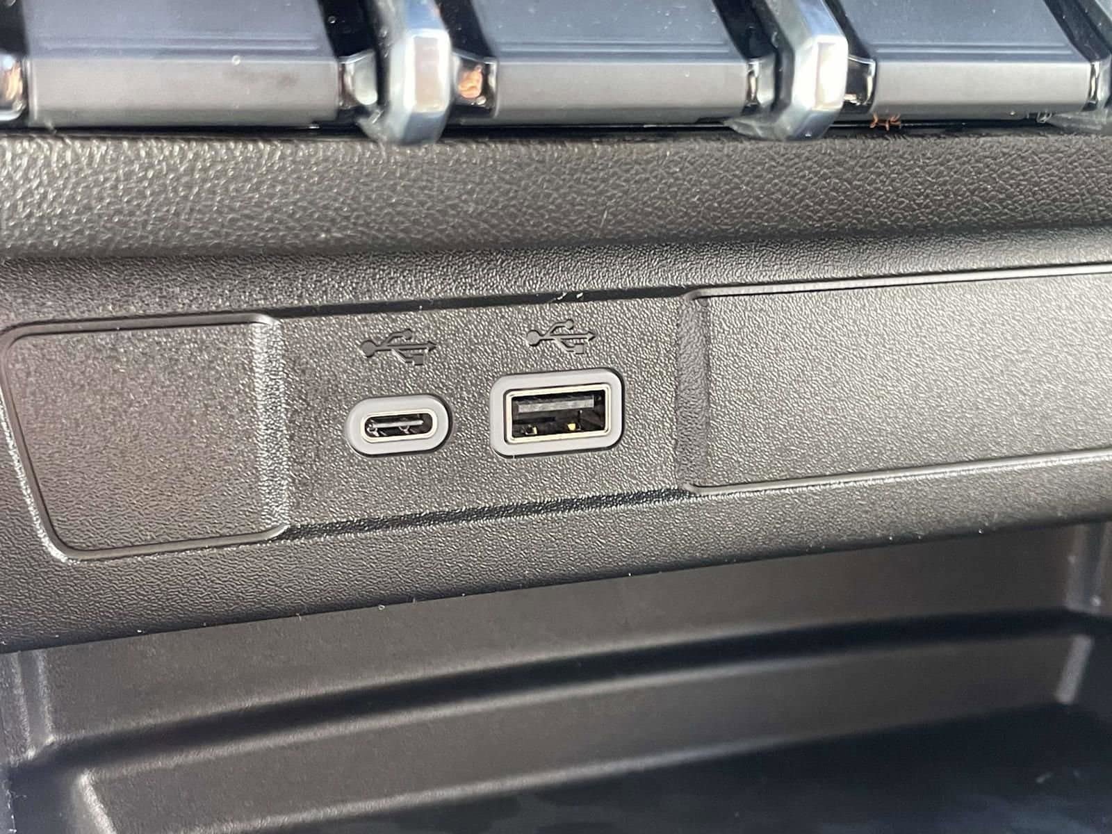 New 2026 Chevrolet Colorado ZR2 AWD/4WD image 13