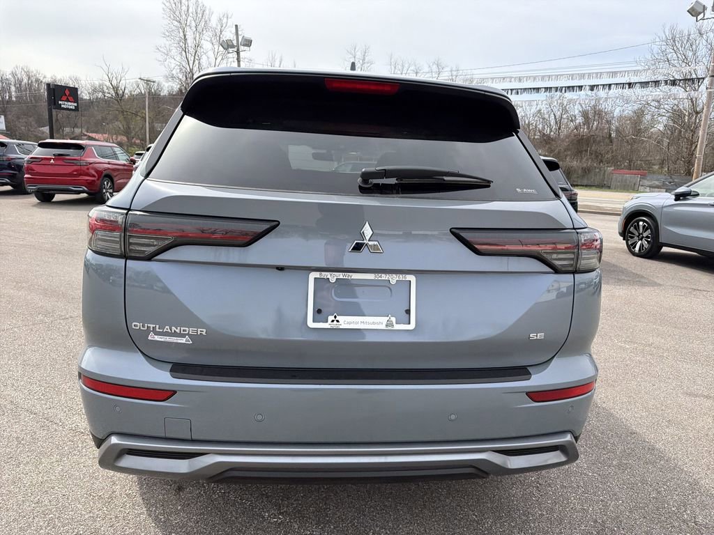 New 2026 Mitsubishi Outlander SE AWD/4WD image 5