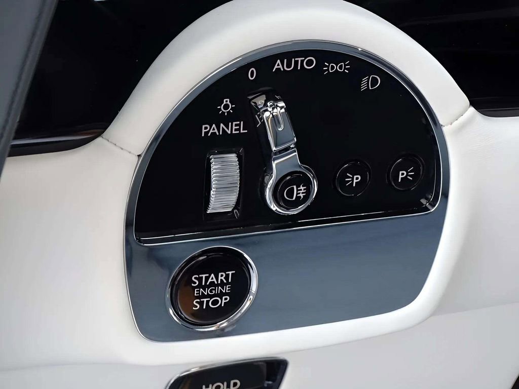Used 2024 Rolls-Royce Spectre w/ Spectre Launch Package image 19