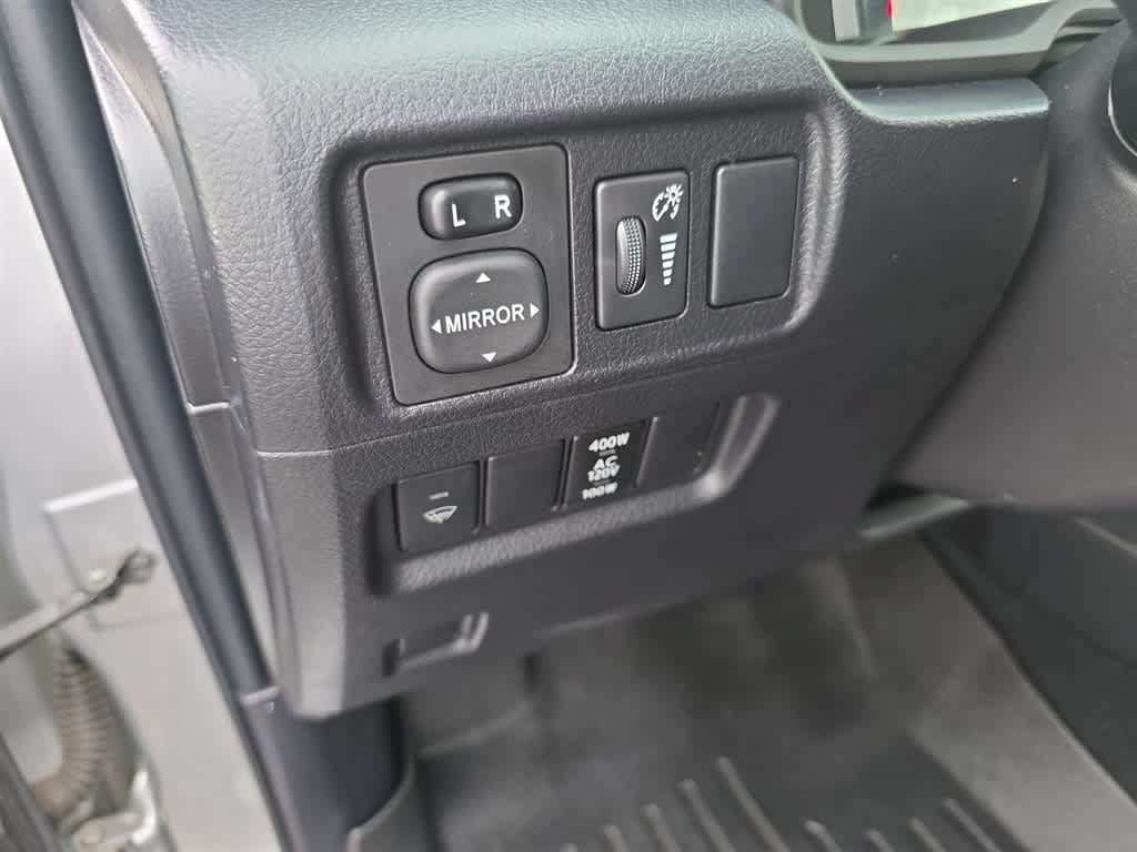 Used 2016 Toyota 4Runner SR5 Premium AWD/4WD image 13