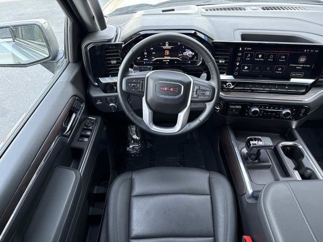 Used 2025 GMC Sierra 1500 SLT w/ SLT Convenience Package AWD/4WD image 27