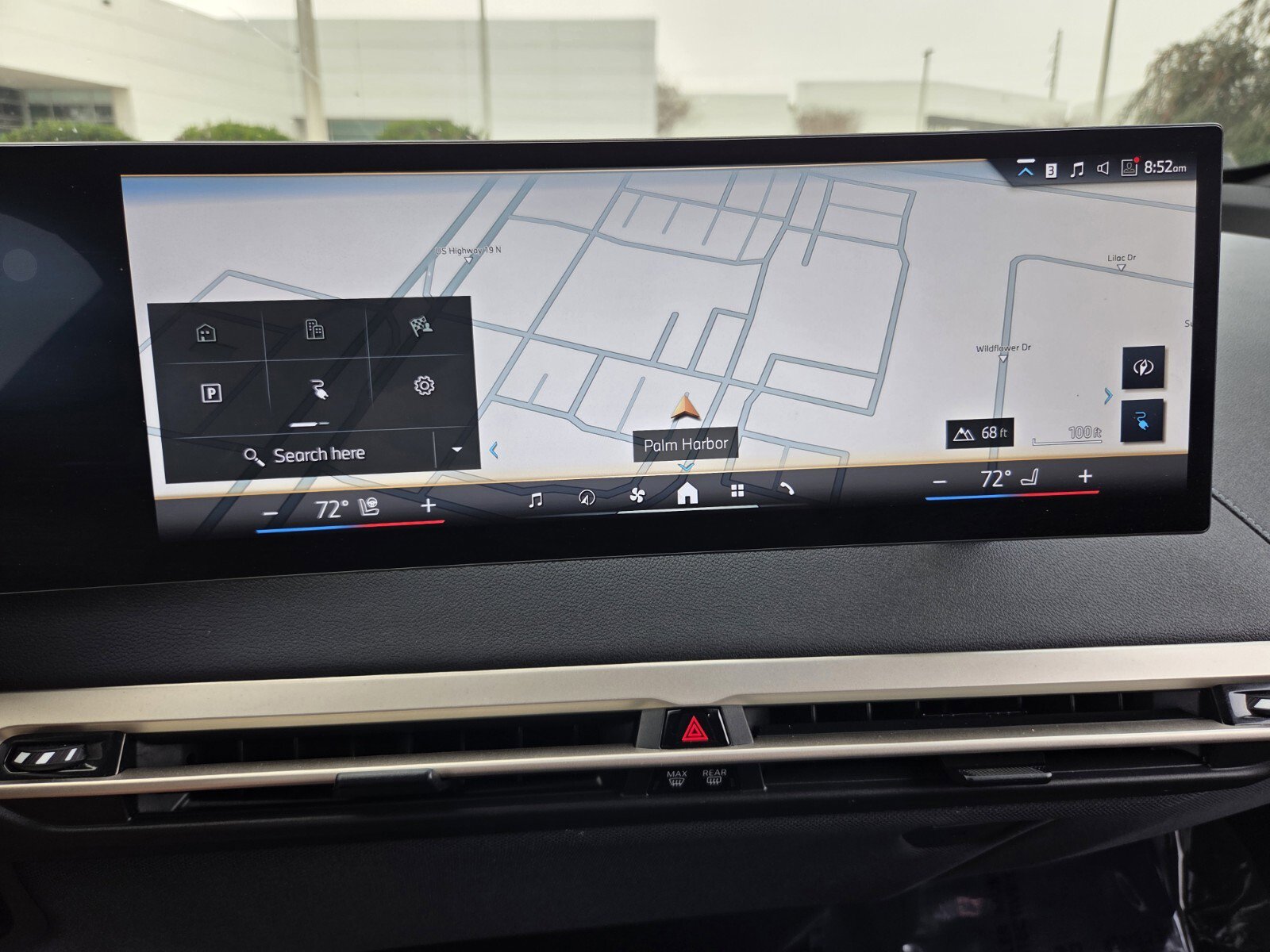 Used 2024 BMW iX xDrive50 w/ Premium Package image 22