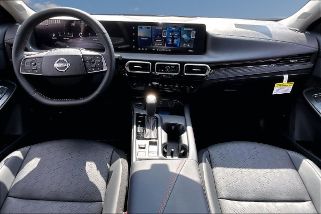 New 2027 Nissan Sentra SR w/ SR Premium Package FWD image 5
