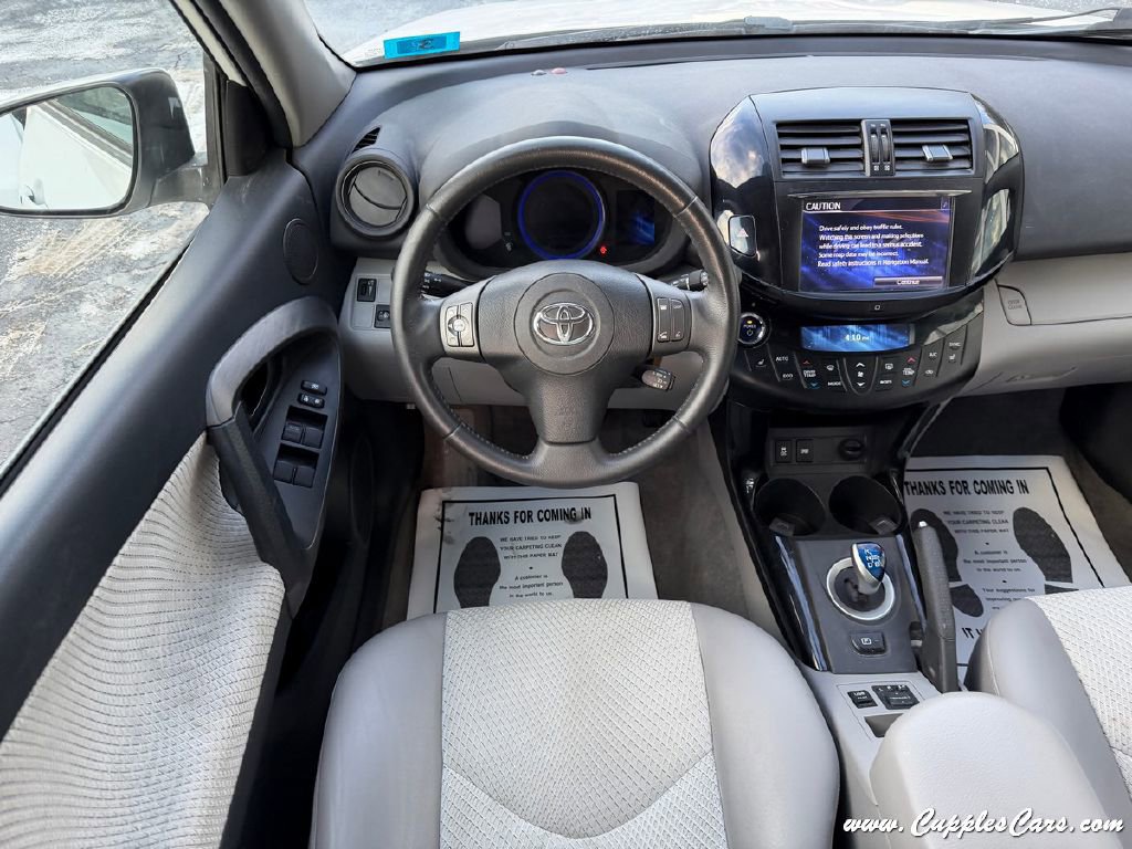 Used 2014 Toyota RAV4 EV image 16