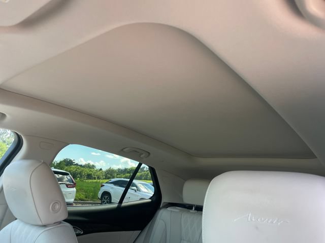 Used 2023 Buick Envision Avenir AWD/4WD image 27