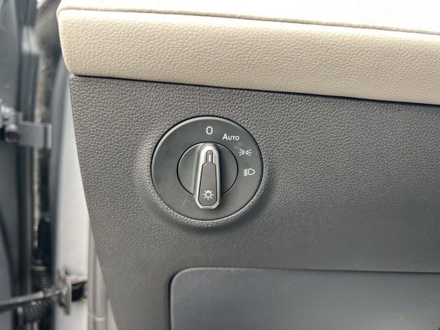 Used 2025 Volkswagen Taos S image 10