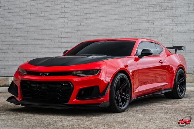Used 2020 Chevrolet Camaro ZL1 RWD image 5