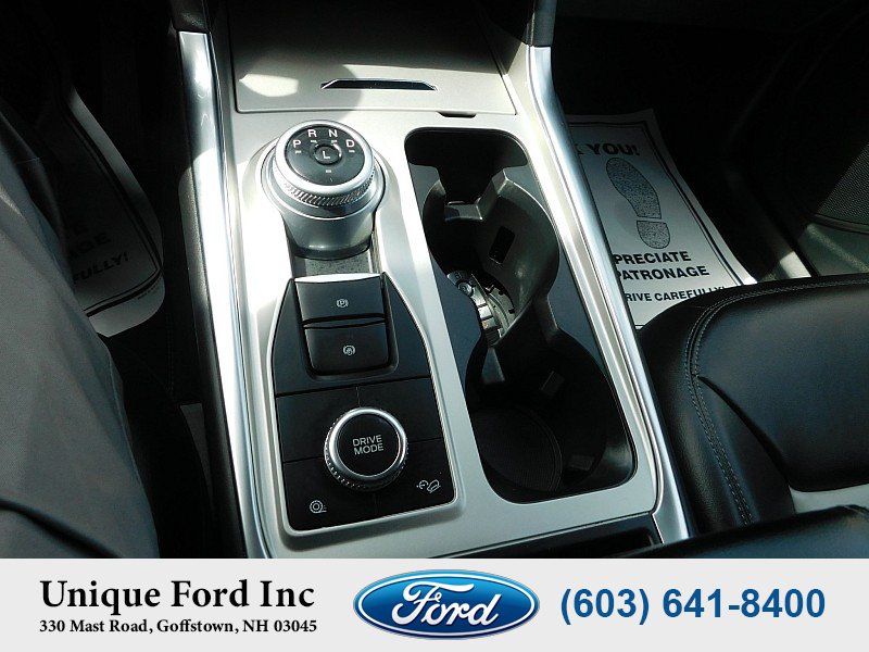 Used 2023 Ford Explorer XLT w/ Equipment Group 202A AWD/4WD image 23