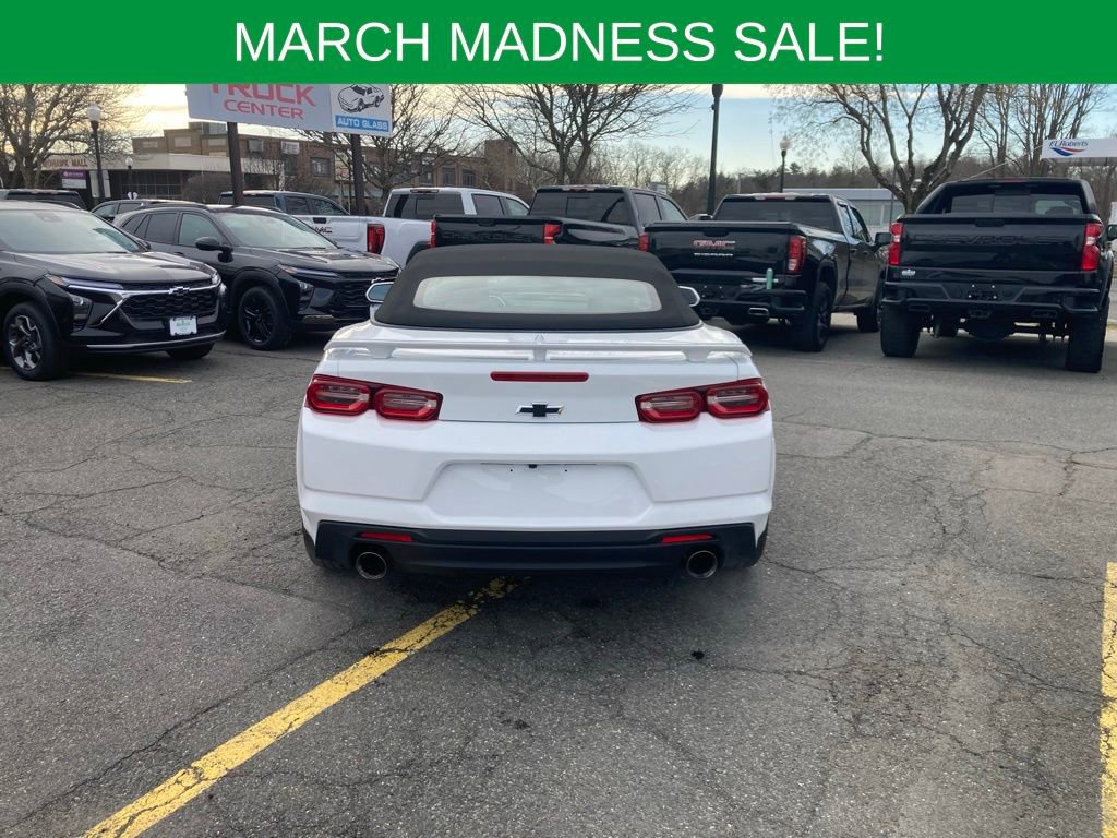 Used 2023 Chevrolet Camaro LT w/ Technology Package image 6