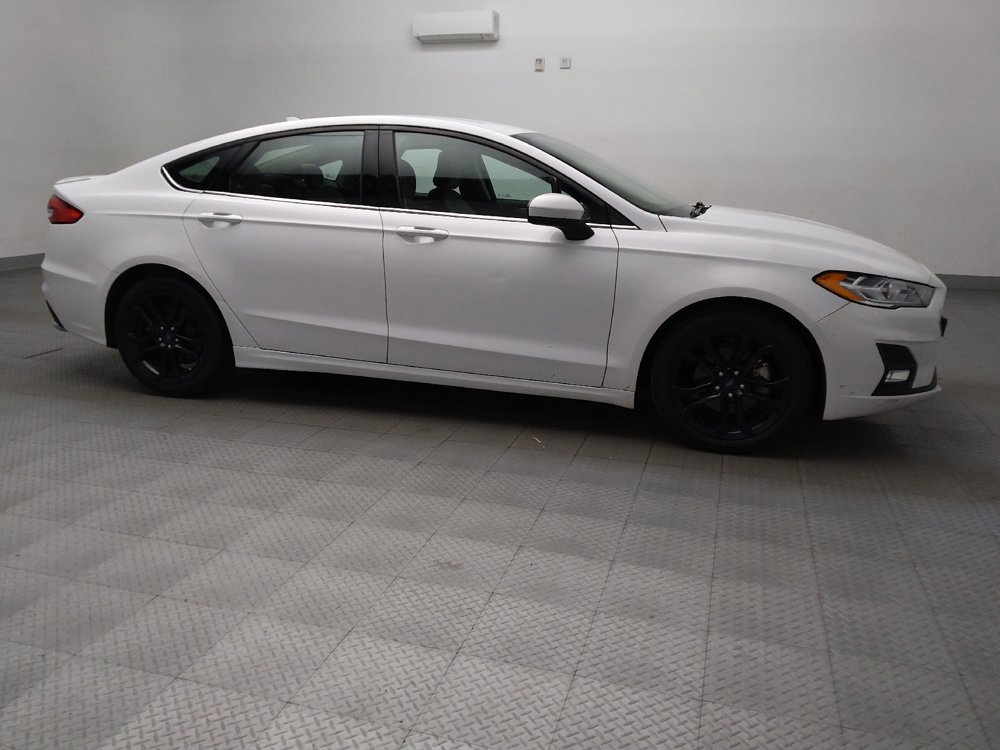Used 2020 Ford Fusion SE w/ Equipment Group 151A FWD image 11