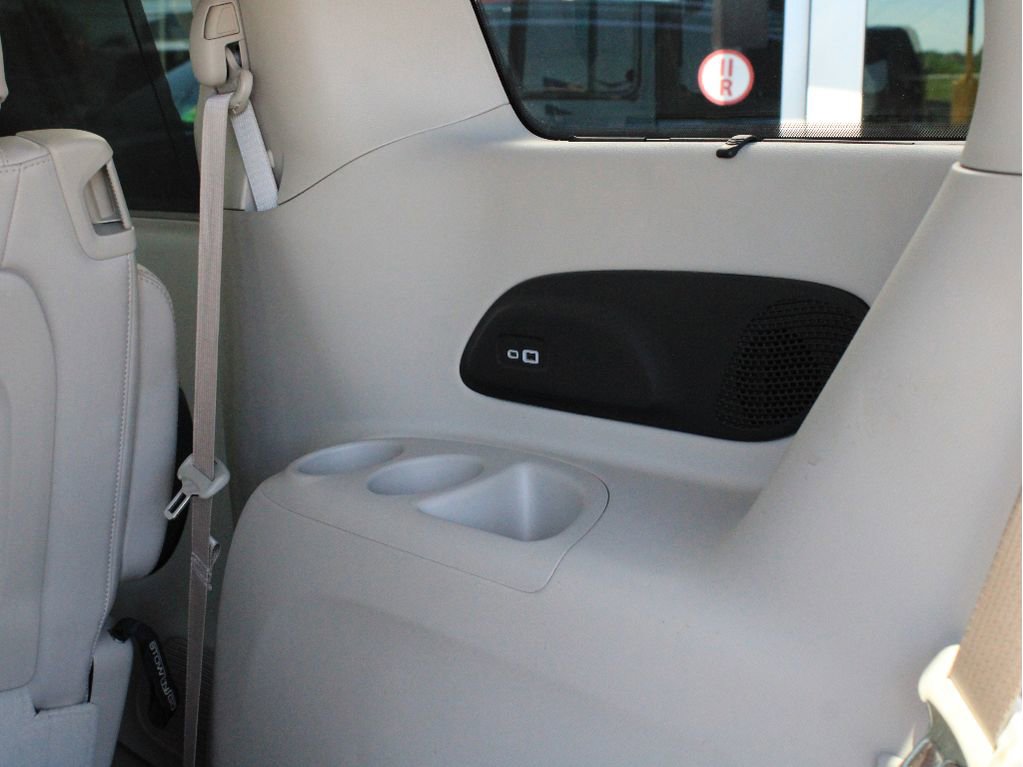 Certified 2021 Chrysler Pacifica Touring-L w/ Premium & Safety Sphere Group FWD image 34