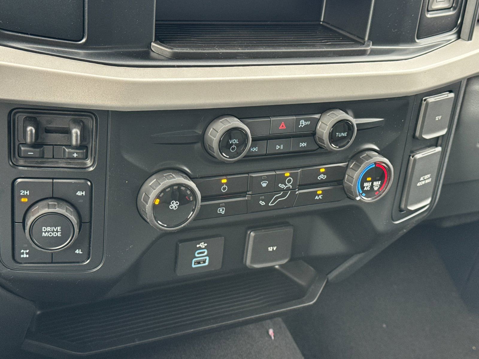 New 2026 Ford F250 XLT image 20