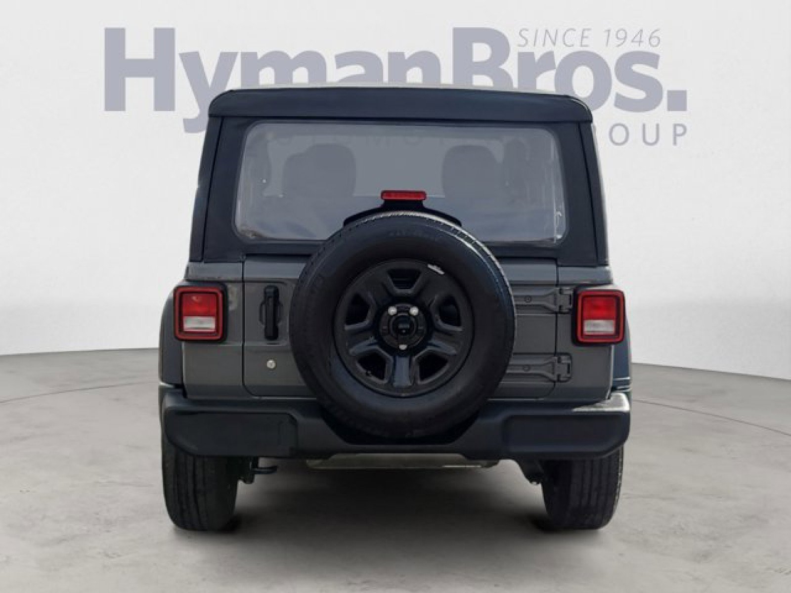 Used 2021 Jeep Wrangler Sport image 4