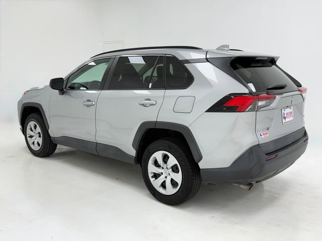 Used 2020 Toyota RAV4 LE FWD image 37