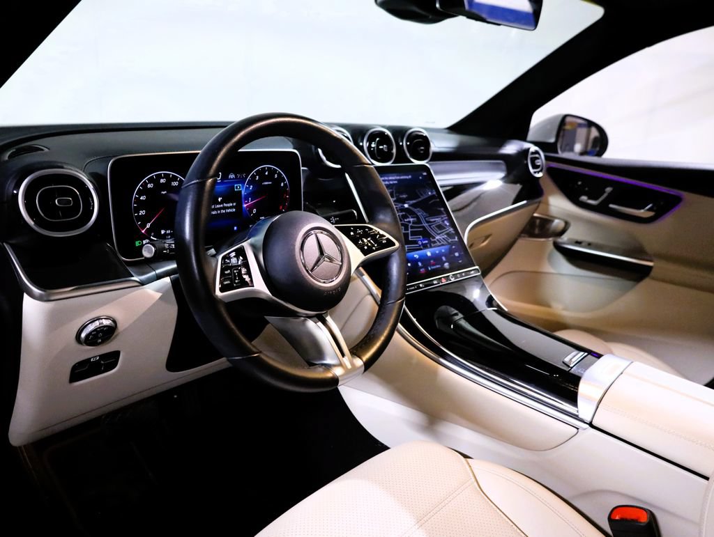 Certified 2024 Mercedes-Benz GLC 300 4MATIC image 29