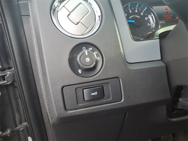 Used 2013 Ford F150 XLT w/ XLT Chrome Pkg image 13