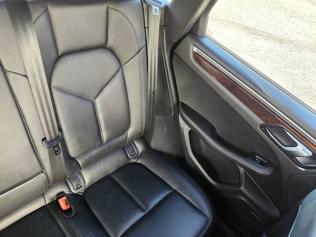 Used 2019 Porsche Macan AWD/4WD image 16