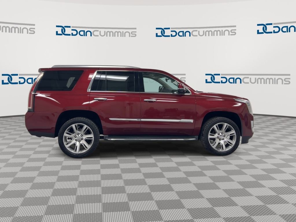Used 2016 Cadillac Escalade Luxury image 9