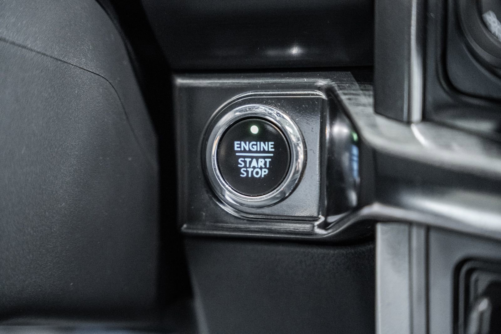 Certified 2023 Ford F150 Lariat w/ Equipment Group 502A High image 35