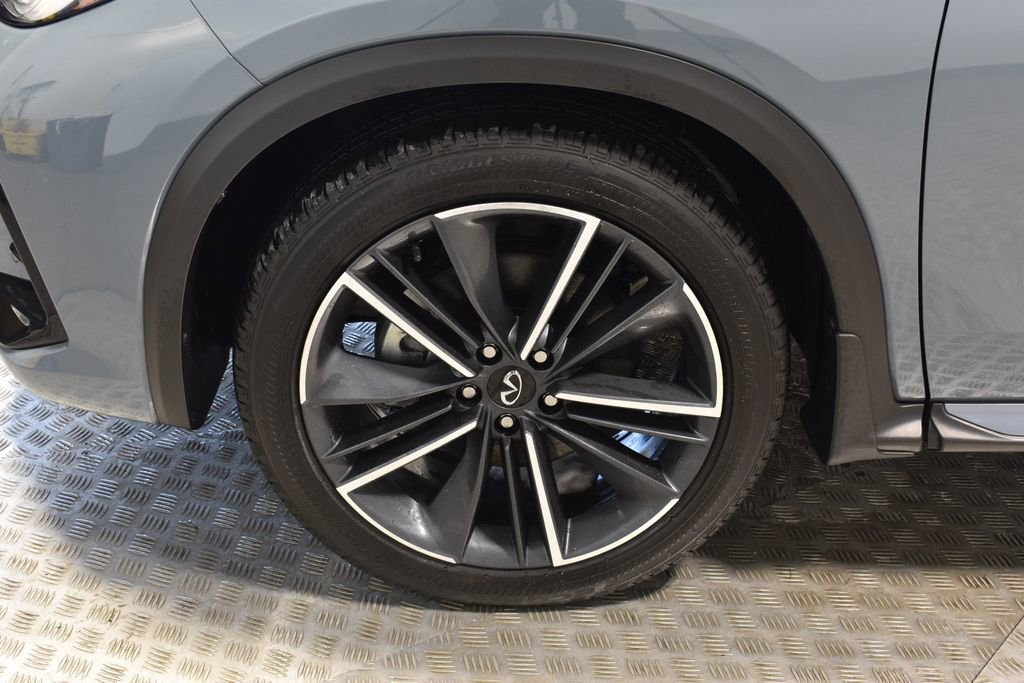 Certified 2025 INFINITI QX55 Essential image 36