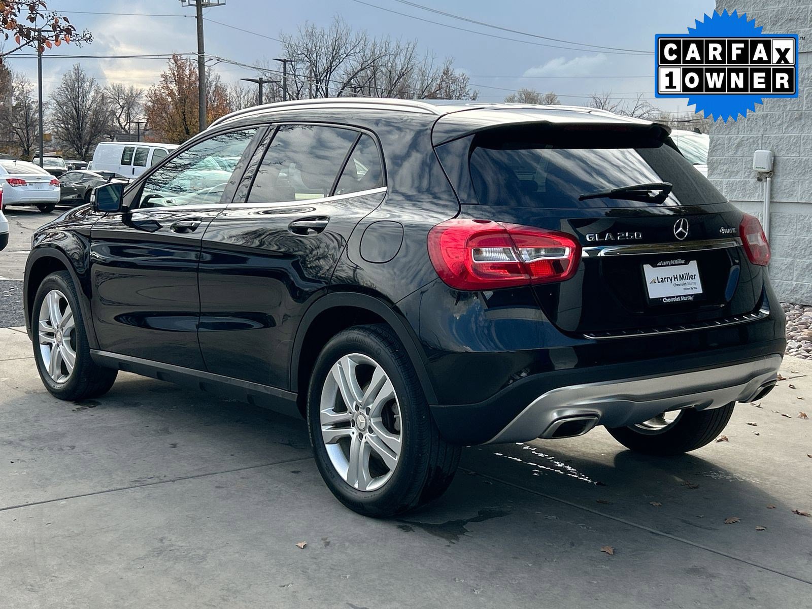 Used 2017 Mercedes-Benz GLA 250 4MATIC image 4