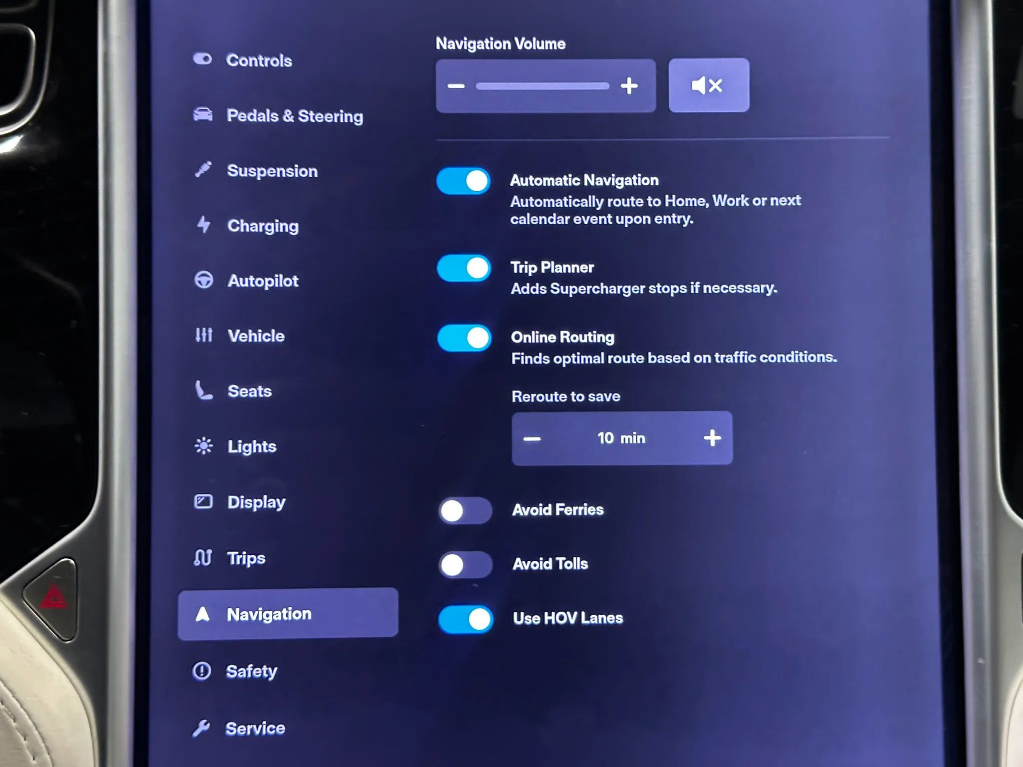 Used 2017 Tesla Model X 75D image 40