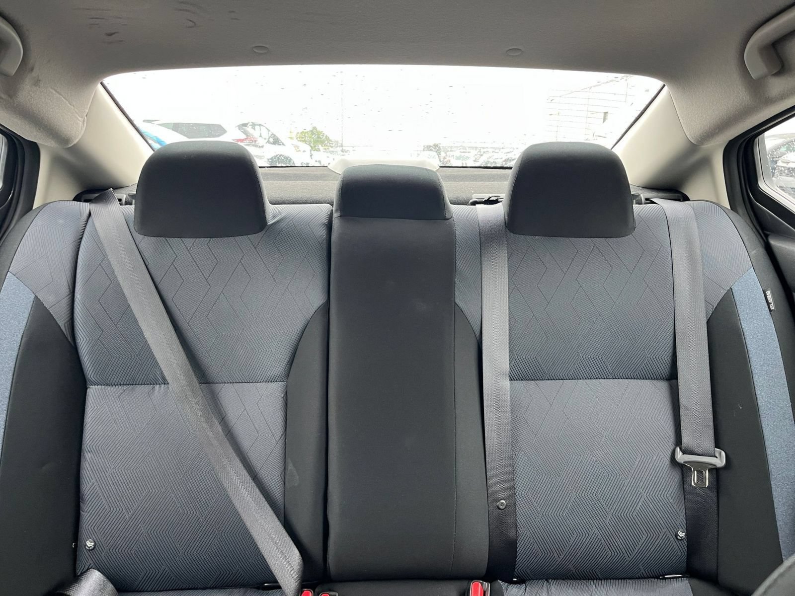 Used 2025 Nissan Versa SV FWD image 36
