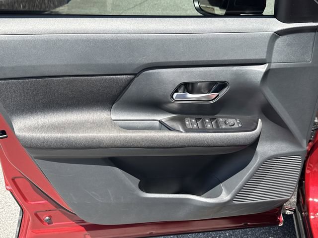 Used 2025 Nissan Kicks SV FWD image 10