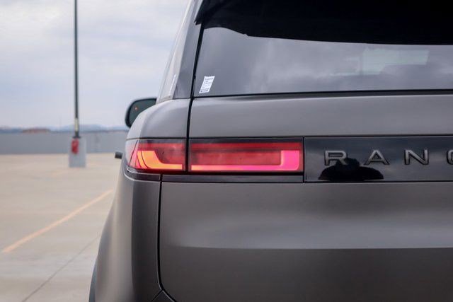 New 2025 Land Rover Range Rover Sport SV Edition Two image 6