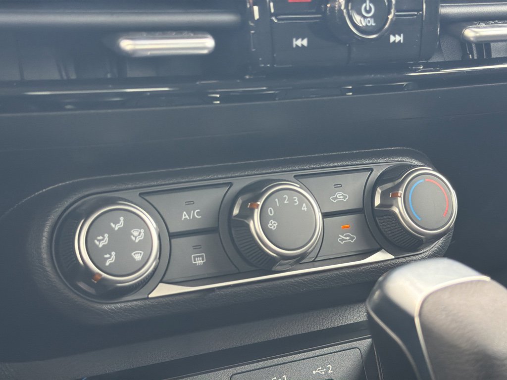 New 2026 Nissan Kicks S image 26