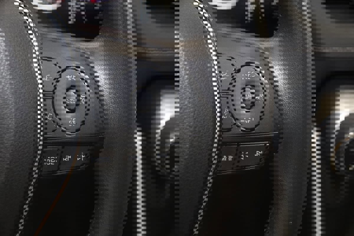 Used 2019 Toyota RAV4 XLE Premium image 33