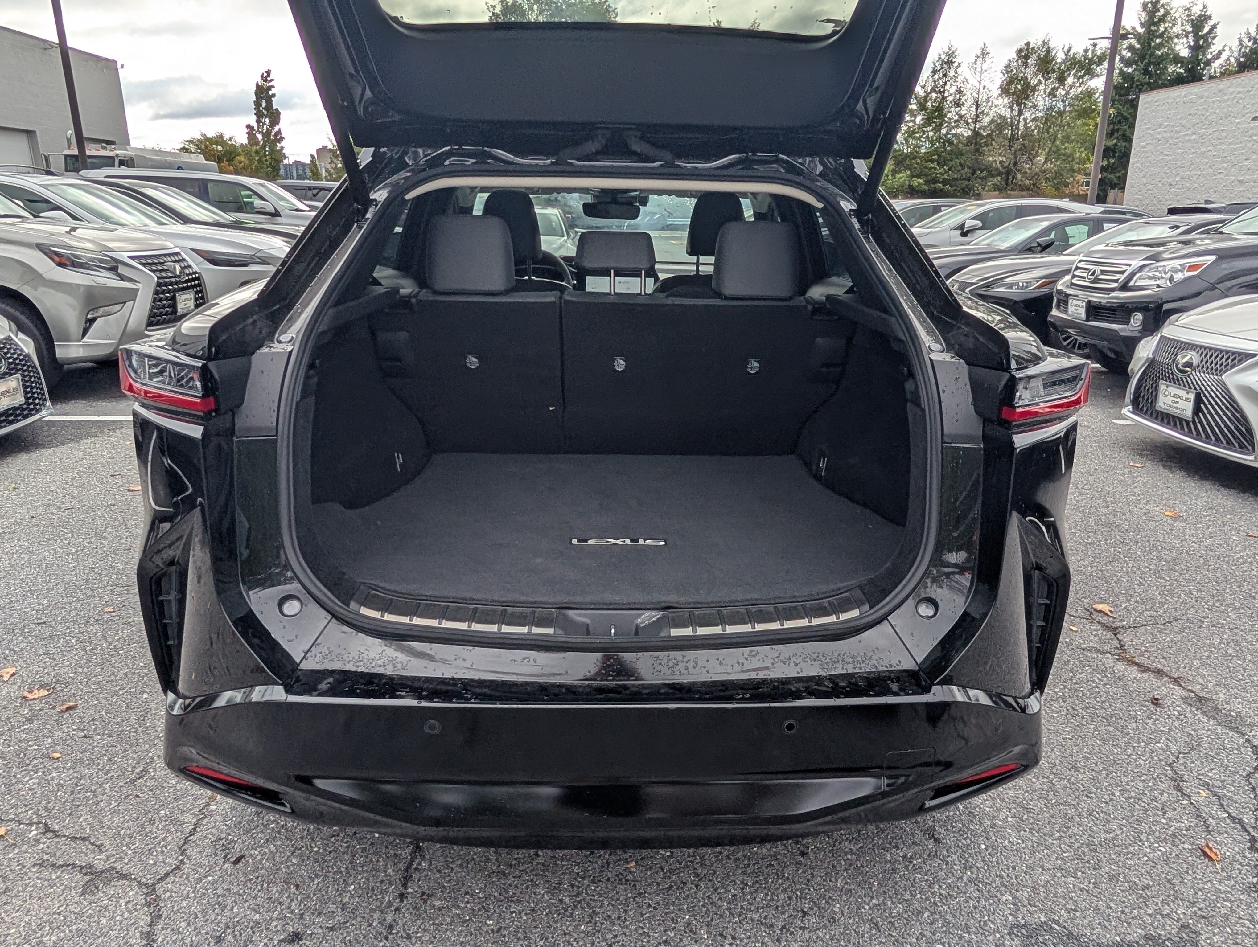 Certified 2023 Lexus RZ 450e Premium w/ Accessory Package (2T) AWD/4WD image 13