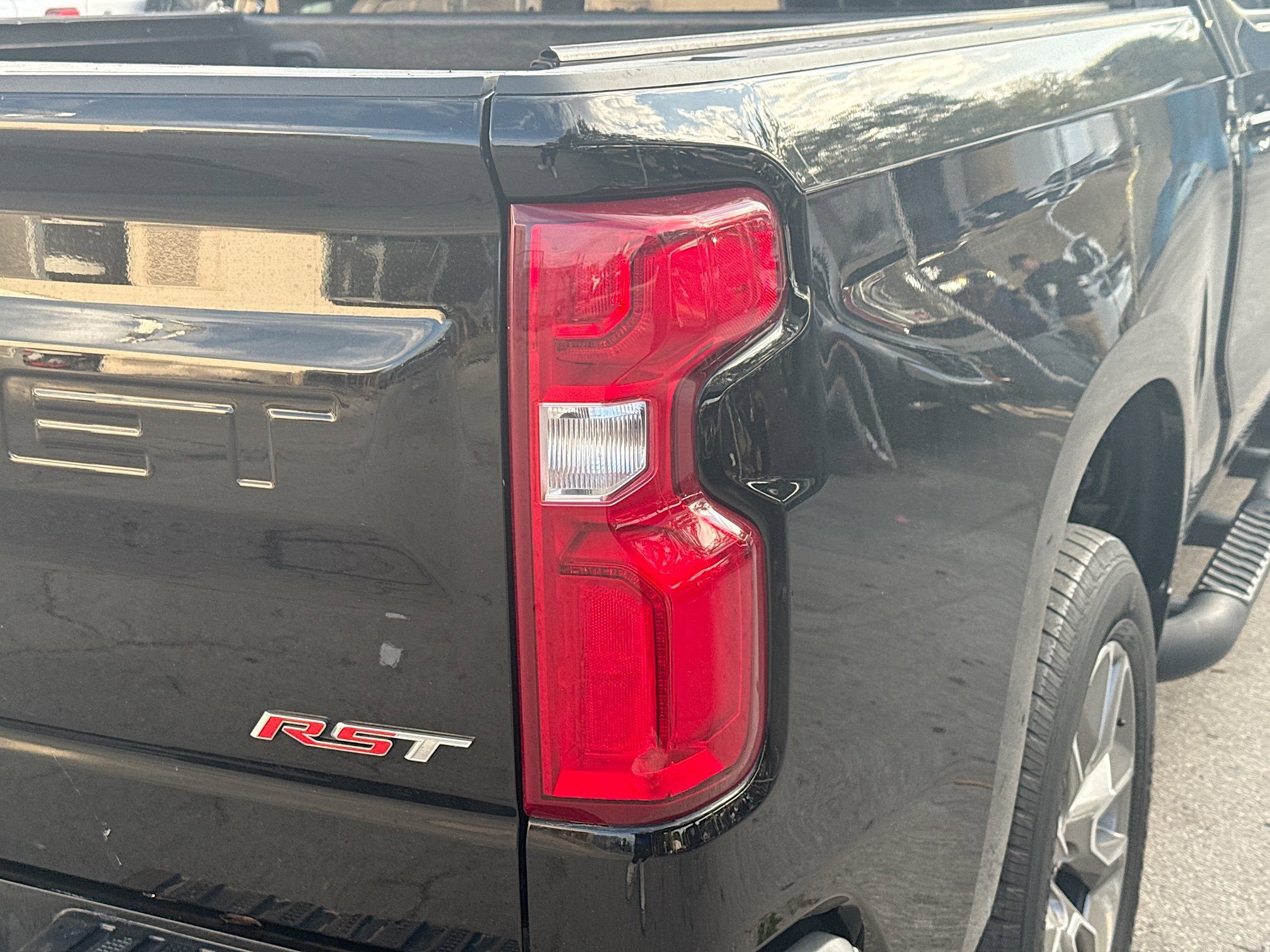 Used 2021 Chevrolet Silverado 1500 RST image 27