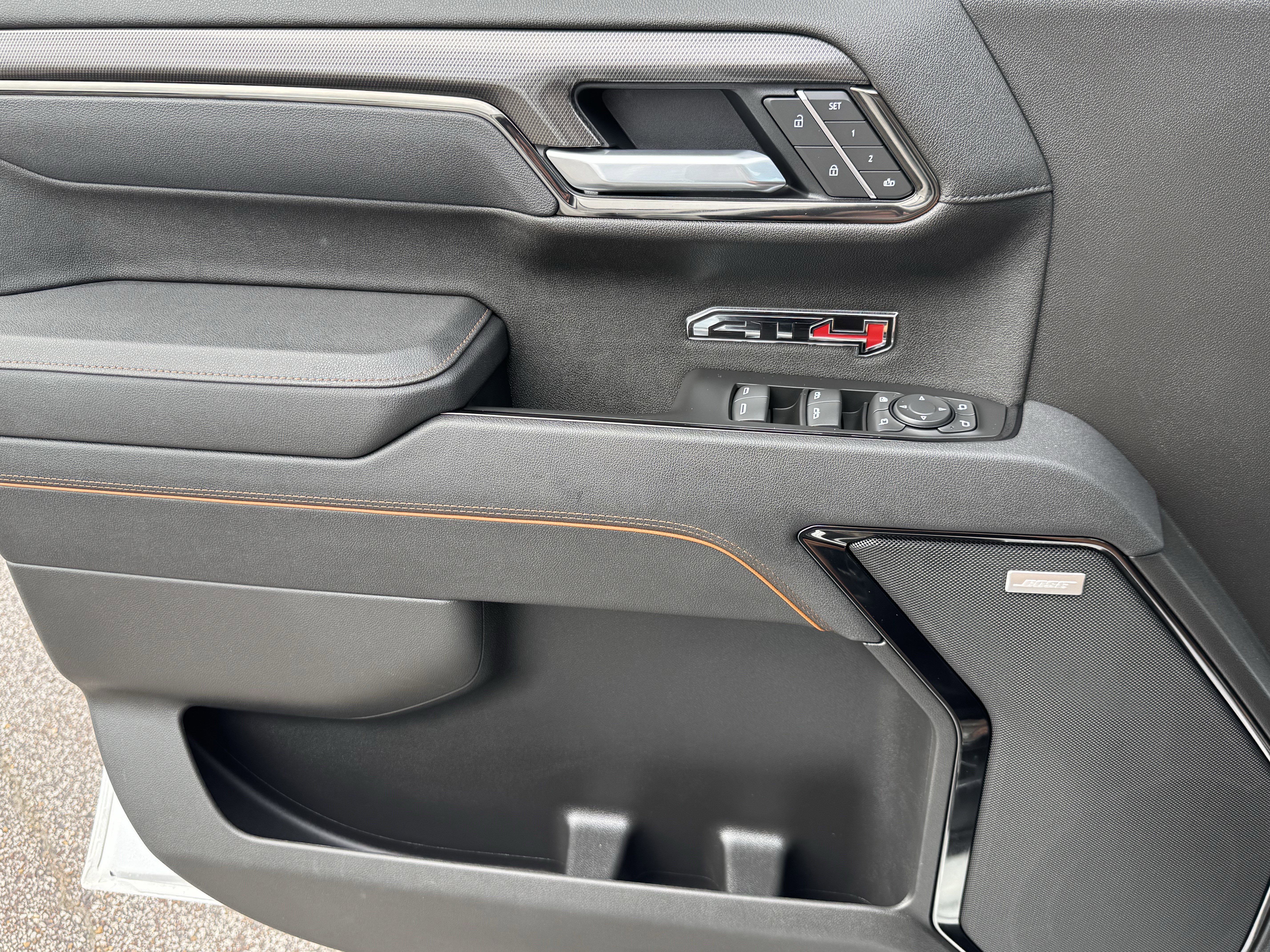 Used 2025 GMC Sierra 1500 AT4 w/ AT4 Premium Package image 14