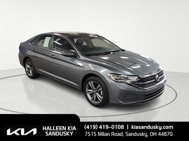 Used 2023 Volkswagen Jetta SE image 8