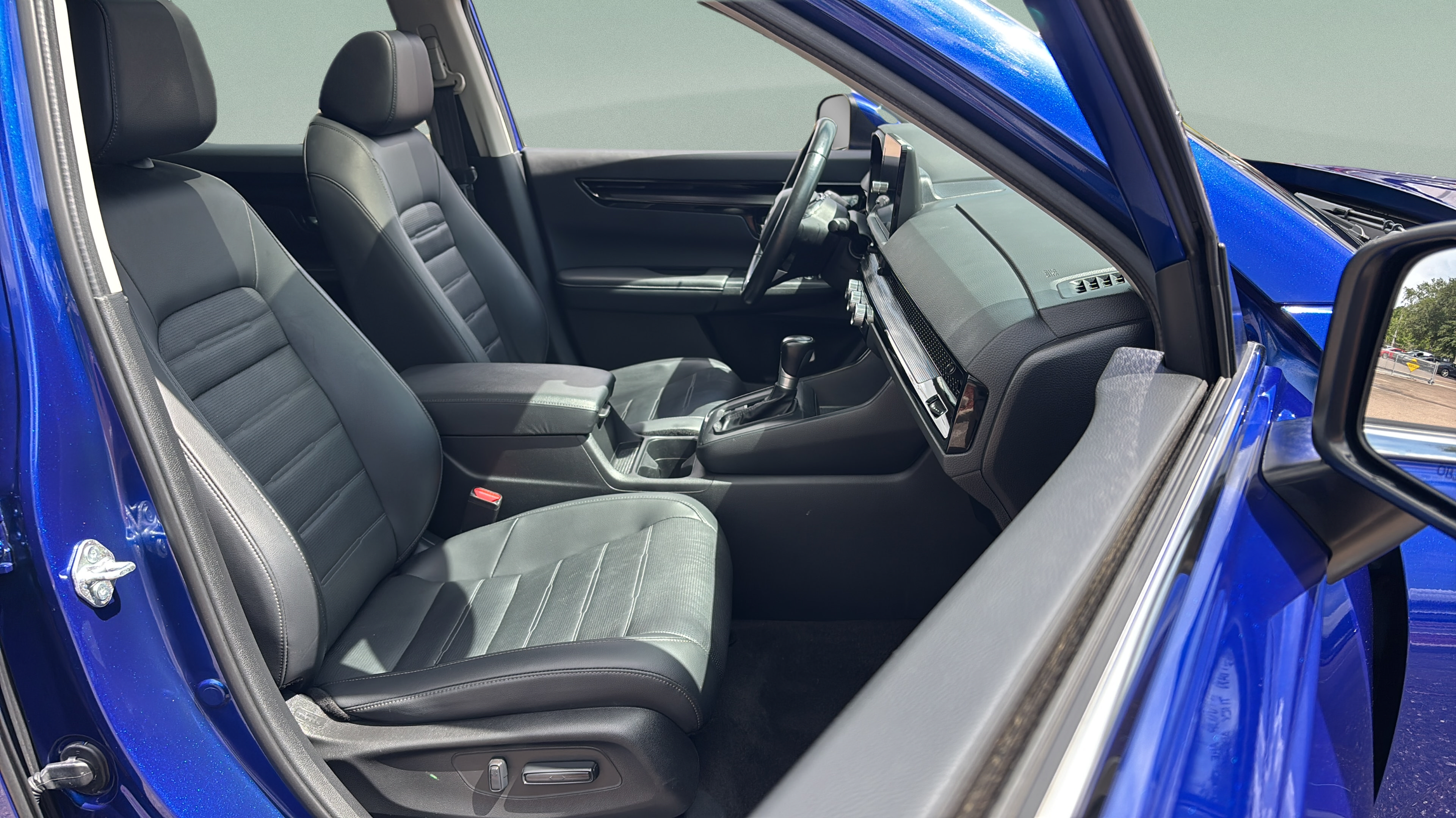Used 2024 Honda CR-V EX-L image 18