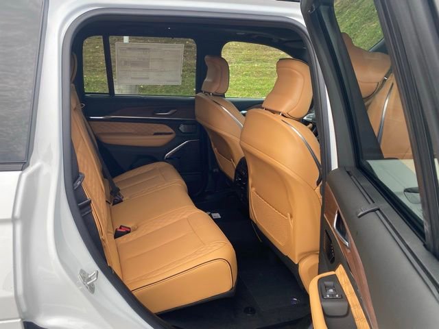 New 2025 Jeep Grand Cherokee Summit w/ Adv Protech Group IV image 34