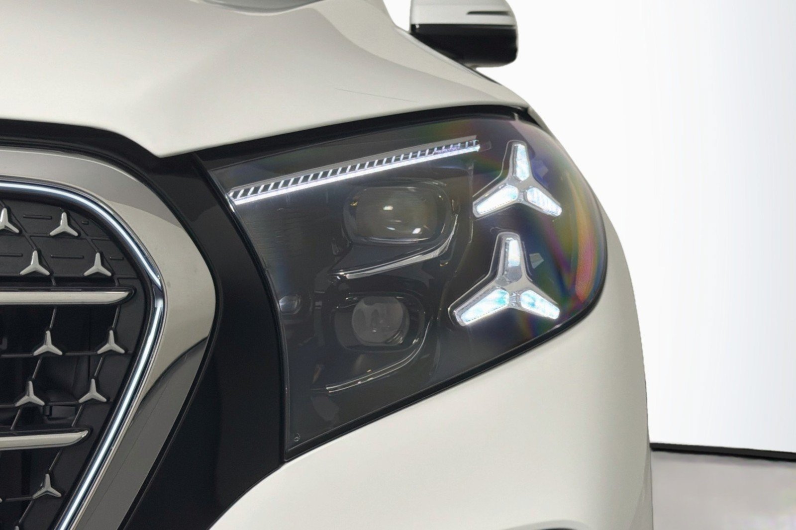 New 2027 Mercedes-Benz GLS 450 4MATIC image 16