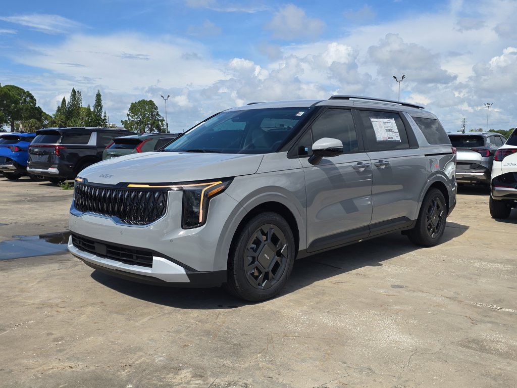 New 2026 Kia Carnival EX FWD image 4
